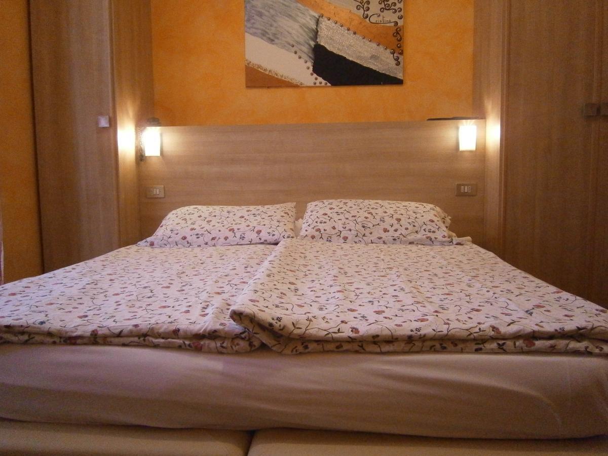 Hotel Chiara Sirmione Exterior foto